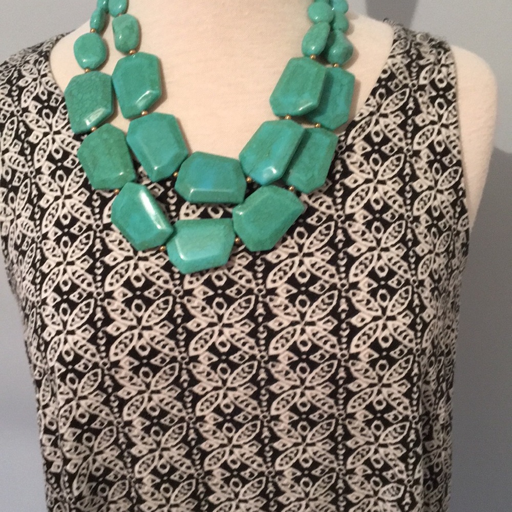 Rose & Olive medium sleeveless top